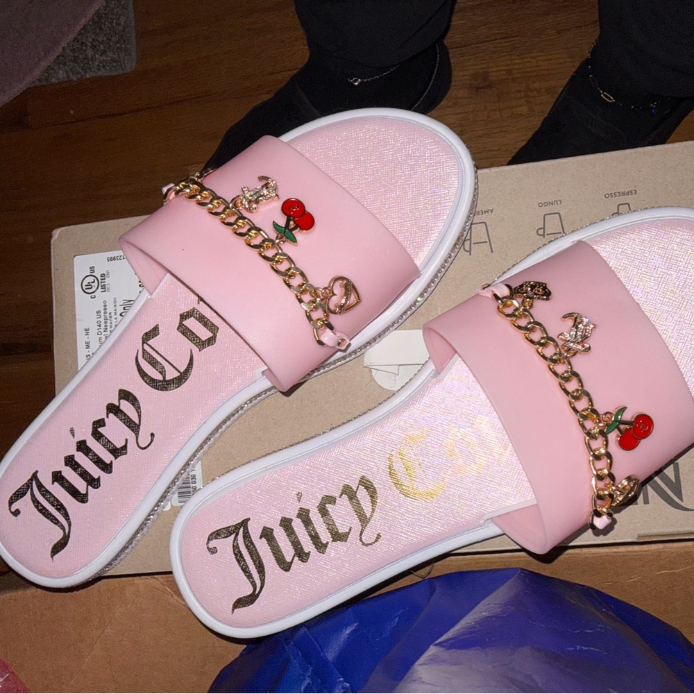 Juicy Couture Pink Sandals with Gold Accents